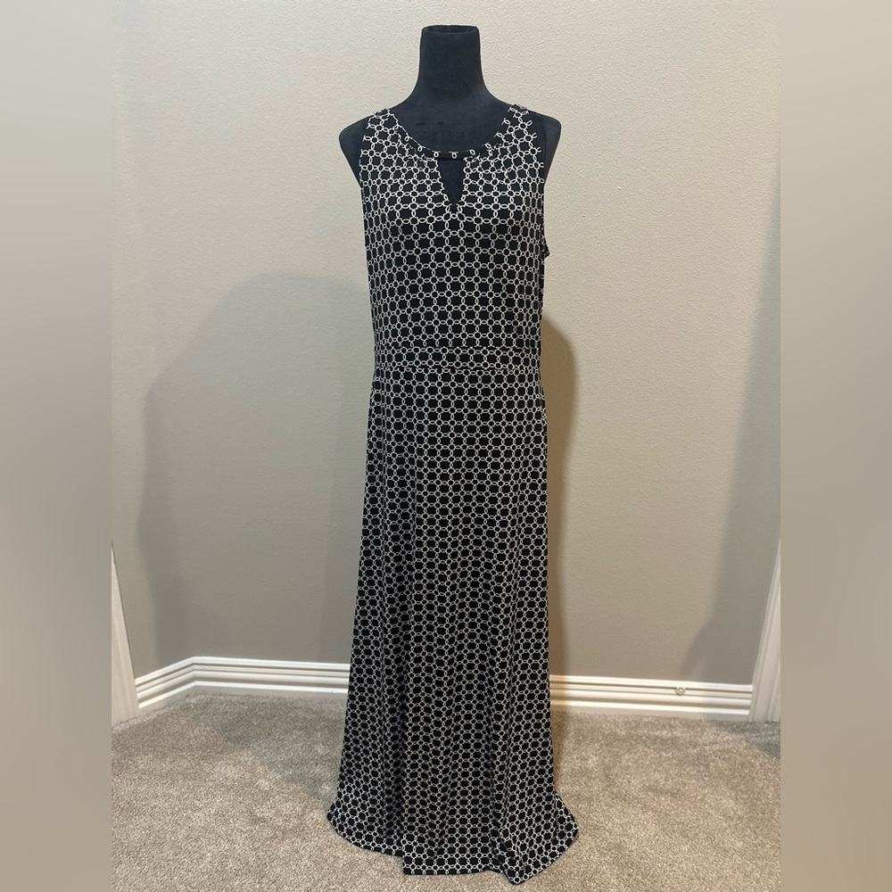 Black and White Patterned Maxi Dress